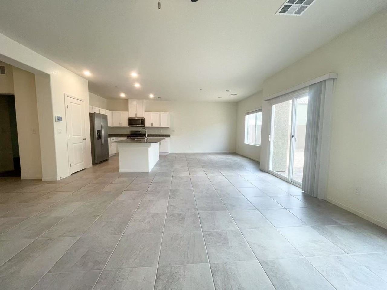 4560 Merlot Hills Ave - Photo 2 of 19