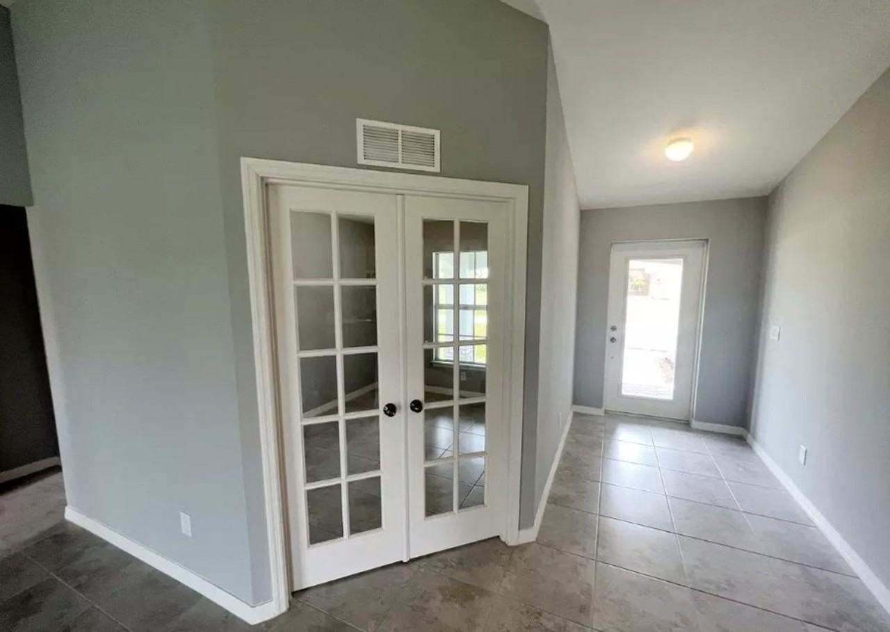 2707 Ne 7th Ave - Photo 6 of 15