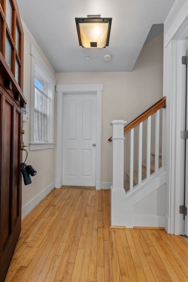 6308 31st Ave Sw - Photo 3 of 26