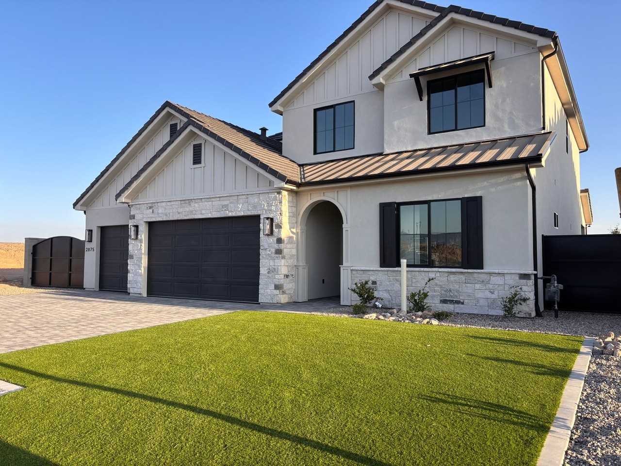 2875 E Yavin Way - Photo 3 of 27