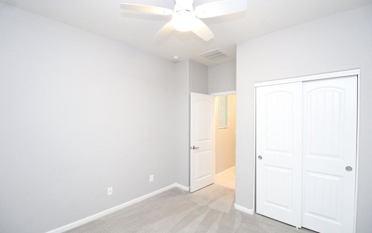 12110 W Desert Moon Way - Photo 7 of 23