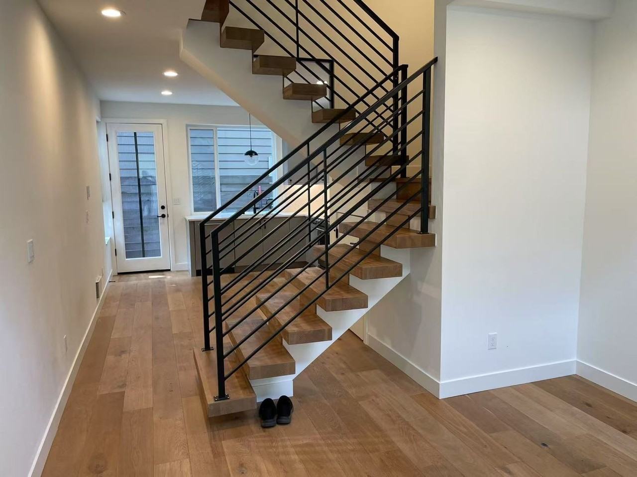 8553 Interlake Ave N #C - Photo 5 of 15