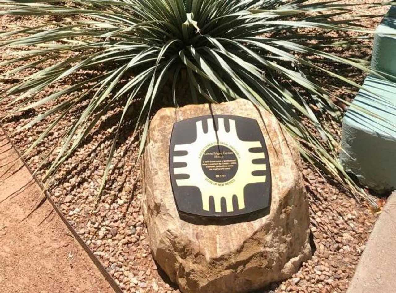 625 Walter St Se - Photo 3 of 36