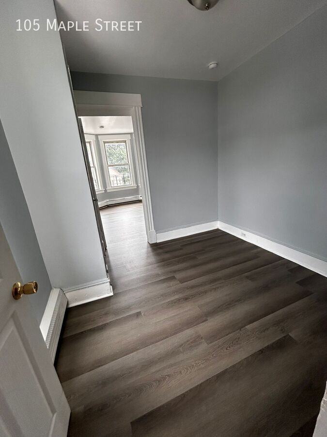 105 Maple St - Photo 3 of 6