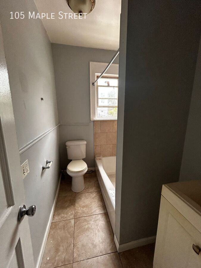 105 Maple St - Photo 6 of 6