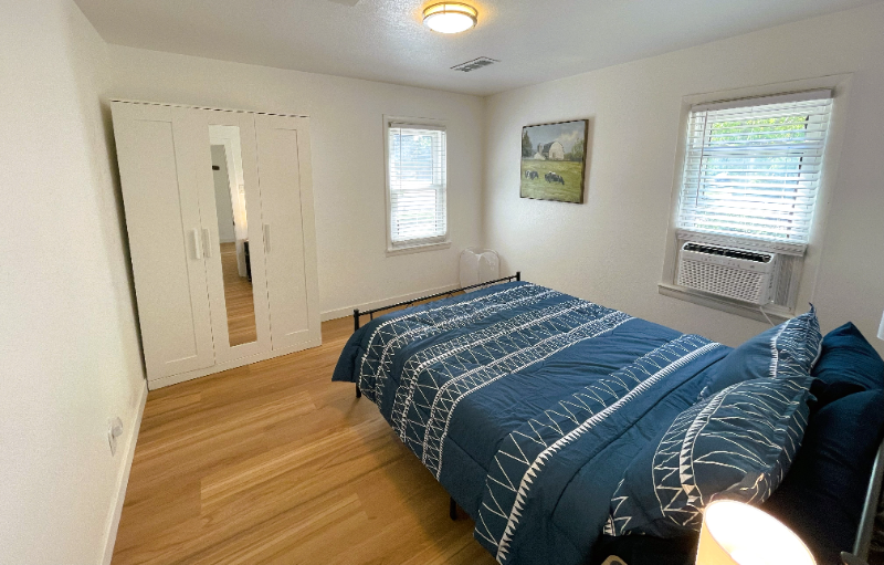 801 Maxwell Ave - Photo 2 of 17