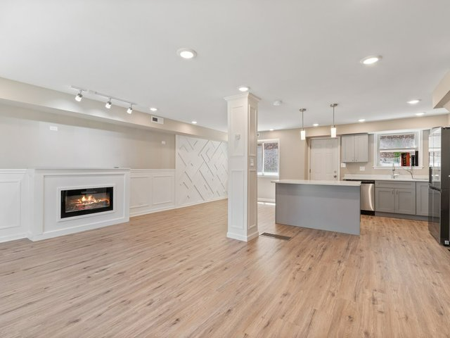 8325 S Ingleside Ave - Photo 3 of 11