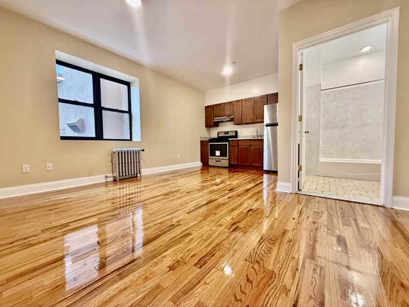 129 South Broadway - Photo 2 of 7