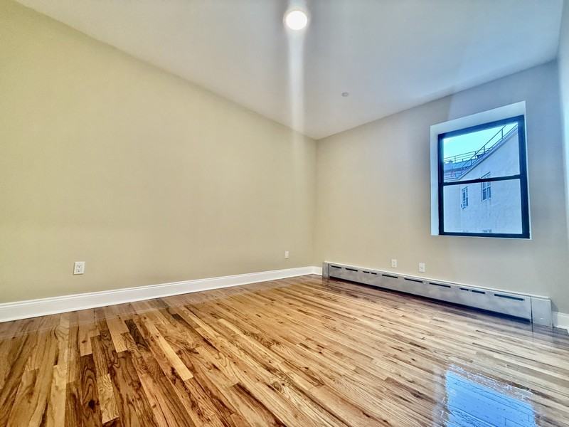 129 South Broadway - Photo 7 of 7