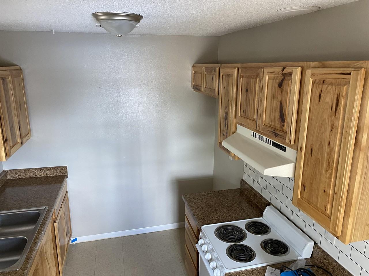 401 Lange Road - Photo 4 of 39