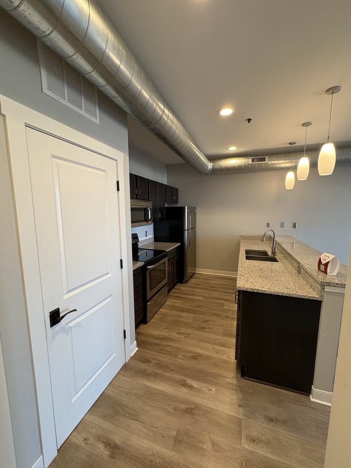 101 North Union Street - Photo 2 of 10