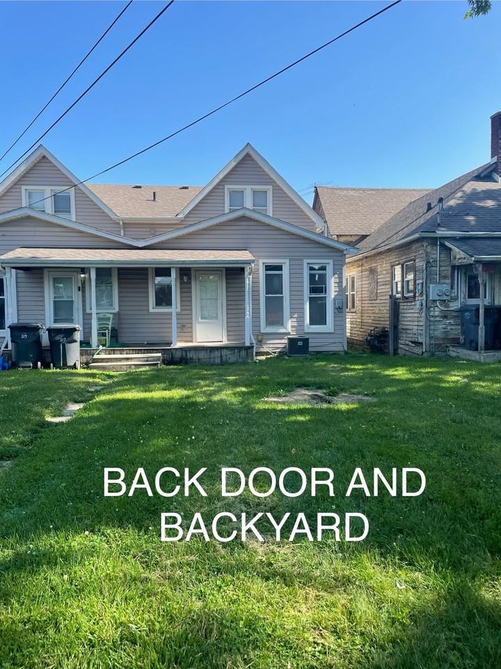 AND: 13th: 219: Duplex - Photo 2 of 38