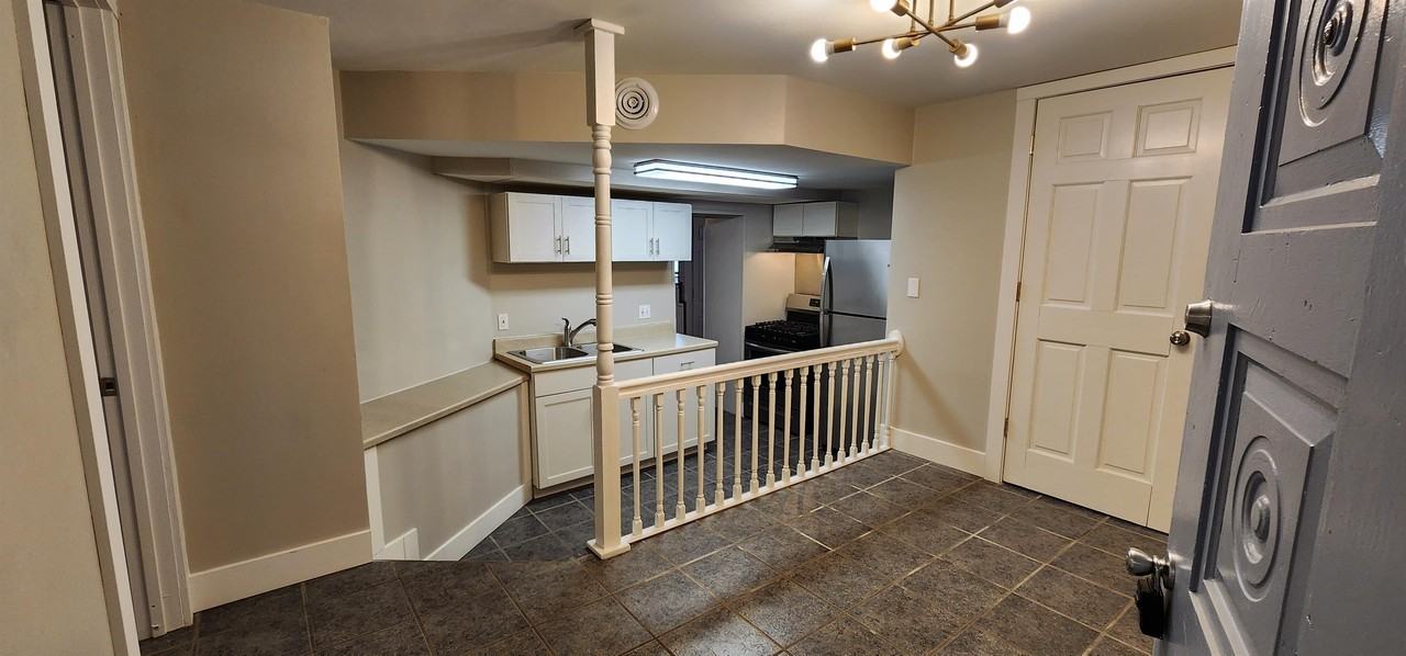 515 Maple Street - Photo 2 of 25