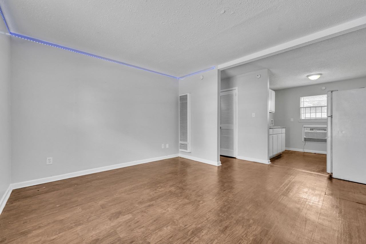 712 47th Street N Birmingham 35212 - Photo 3 of 28