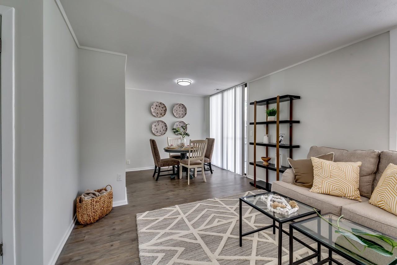 Macon - Photo 2 of 50