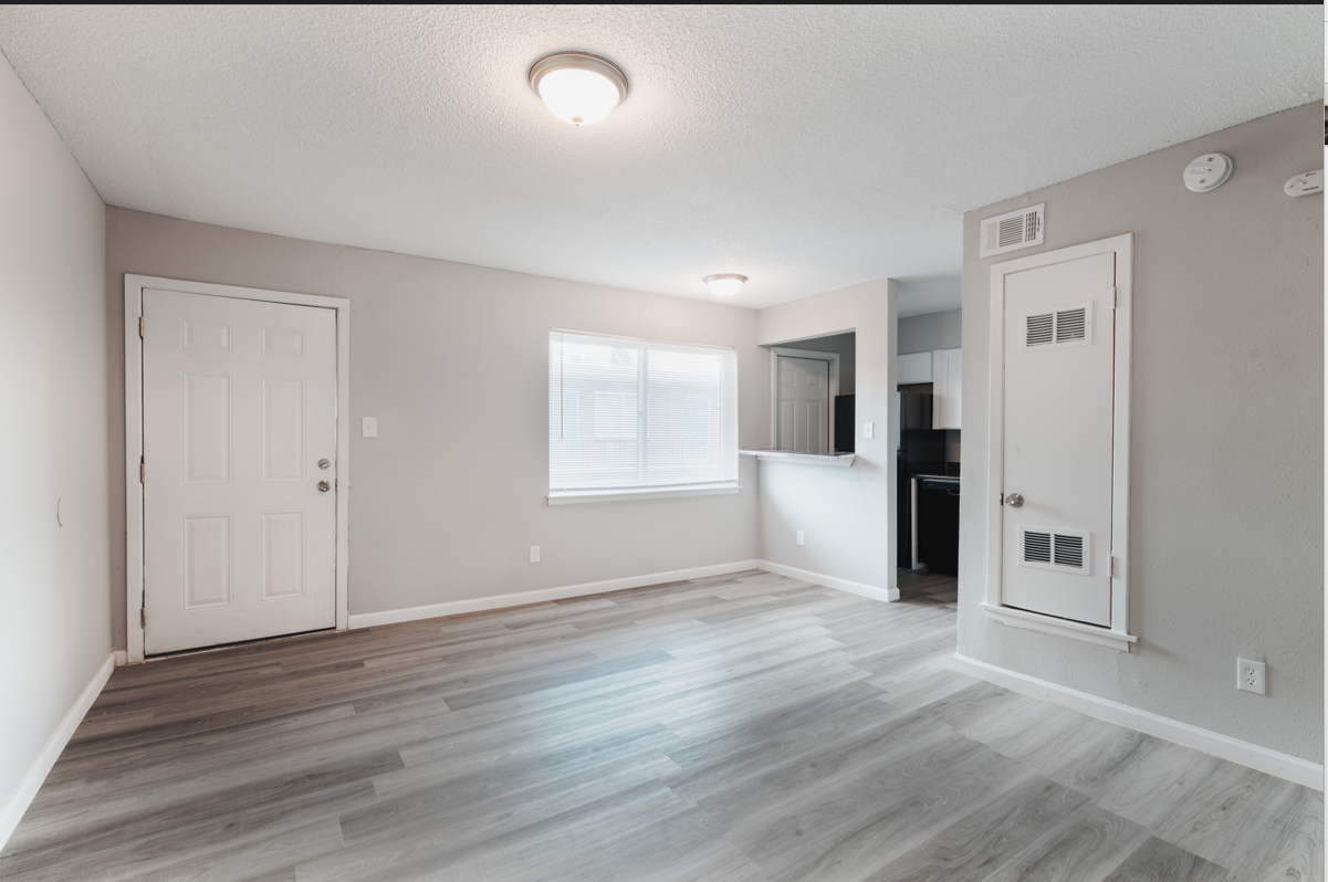 Eden Pointe - Photo 5 of 10