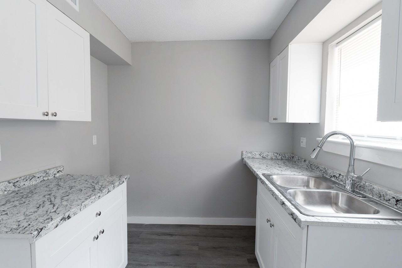 Camelot - Photo 2 of 12