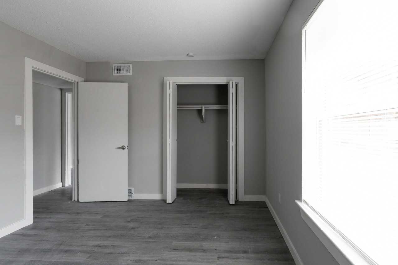 Camelot - Photo 6 of 12