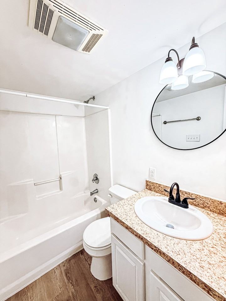 501 Darby Lane - Photo 6 of 50