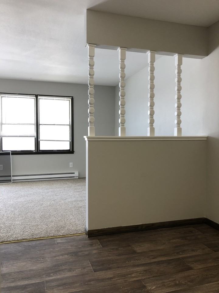 155-185 Susan Street - Photo 4 of 11