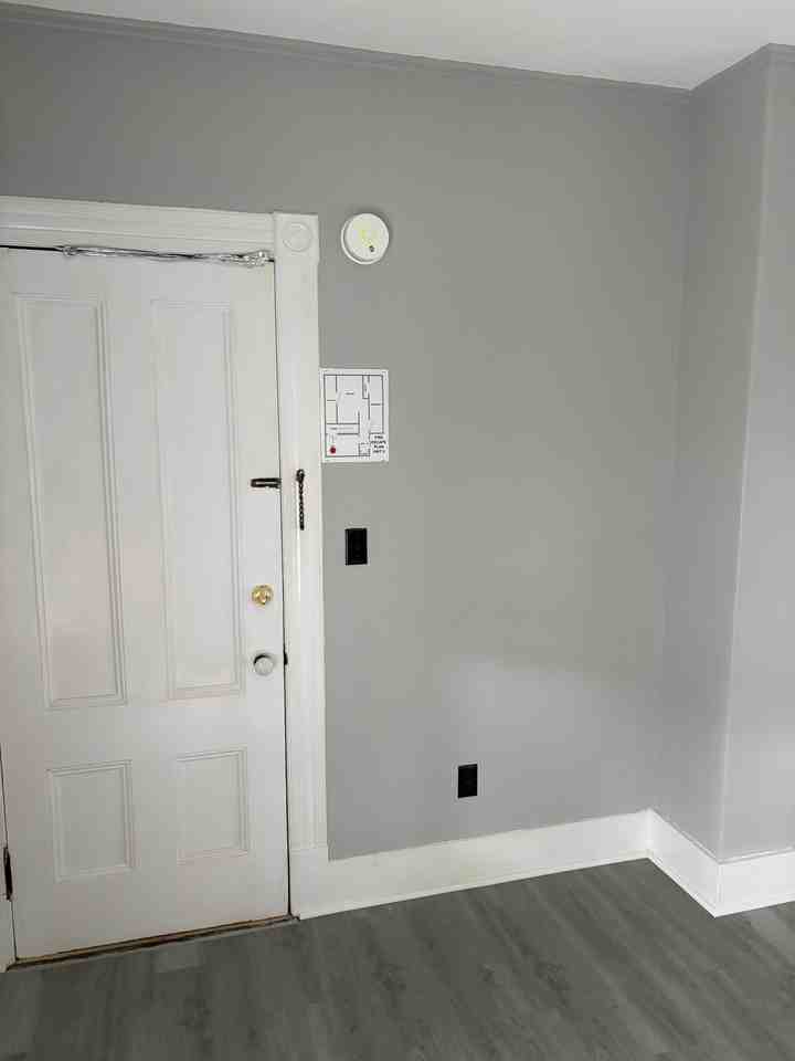 879-881 Main st - Photo 5 of 24
