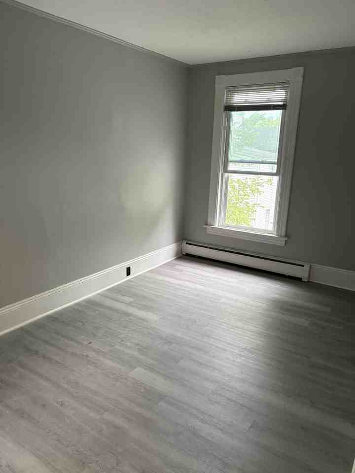 879-881 Main st - Photo 6 of 24