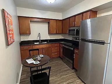 602 SE Grant - Photo 3 of 18