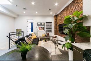 578 Quincy St - Photo 1 of 1