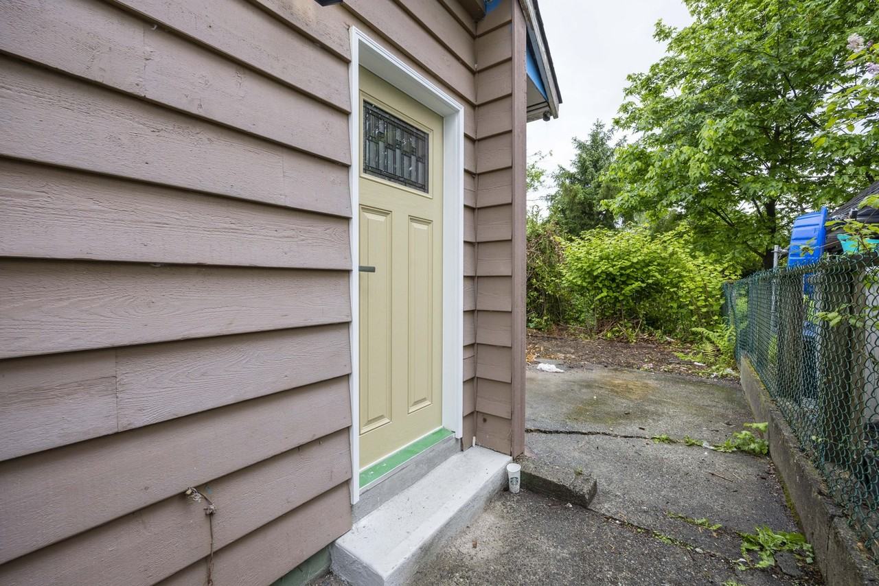12106 Dunbar St - Photo 7 of 11