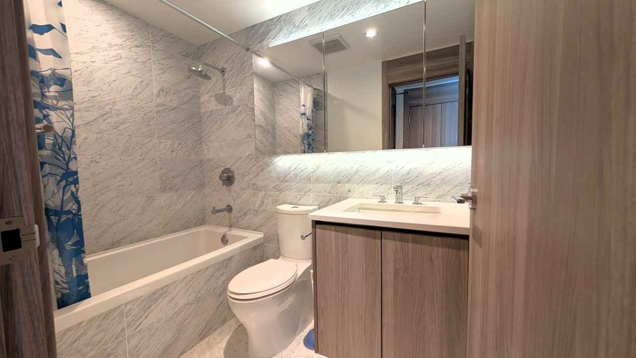 4720 Lougheed Highway - Photo 10