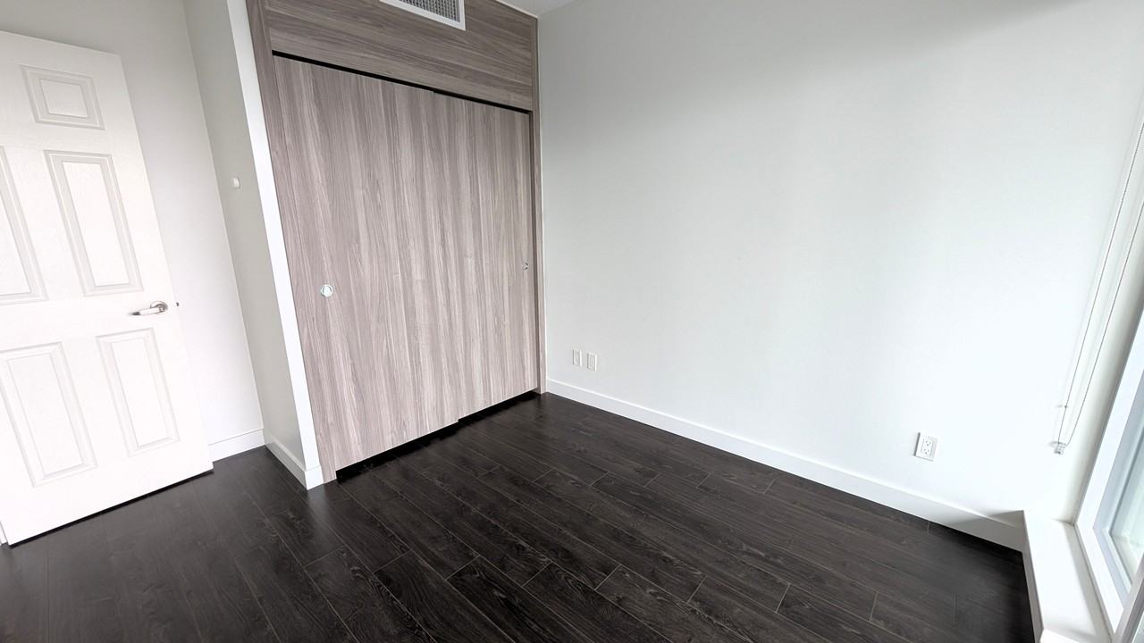 4720 Lougheed Highway - Photo 13