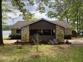 5254 Rainbow Pkwy - Photo 1 of 1