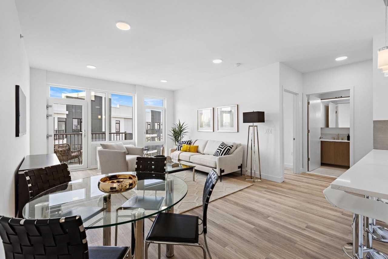 5711 Kennedy Blvd #508