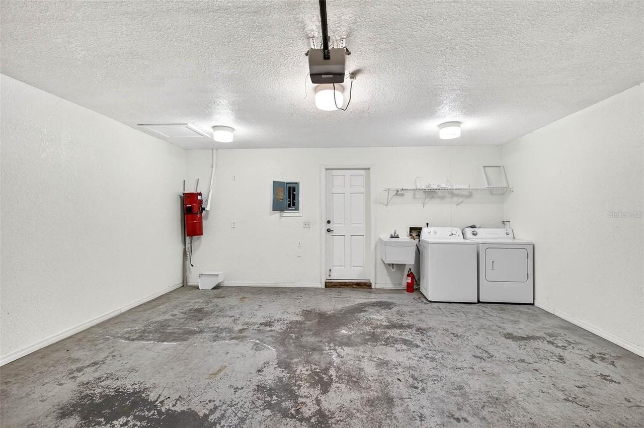 14856 Par Club Circle #14856 - Photo 4 of 34