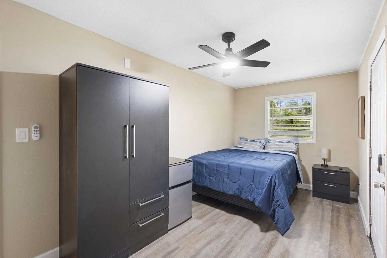 Botany Ct - Photo 7 of 13