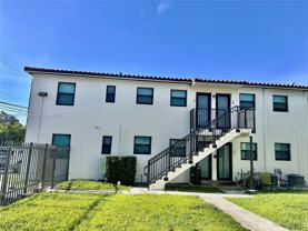 4204 Sw 14th St #4 - Photo 1 of 1