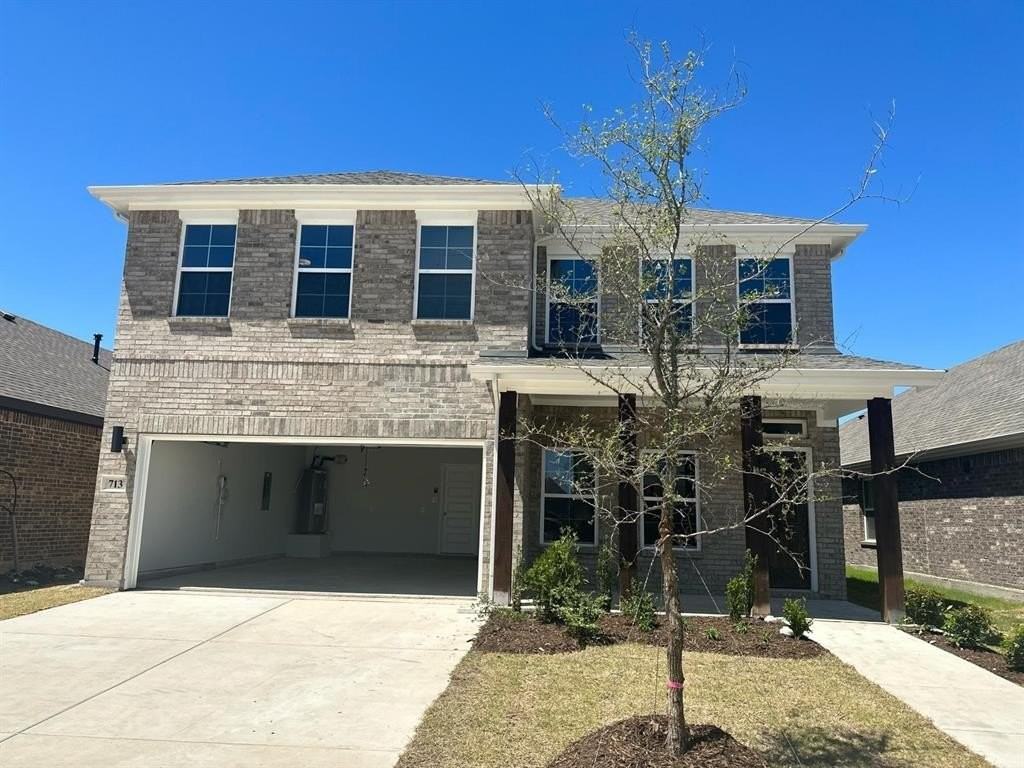 721 Fossil Grove Dr - Photo 2 of 12