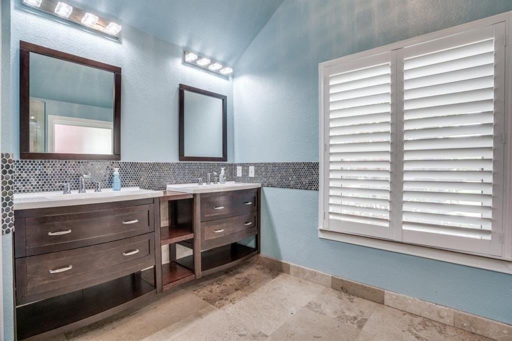 1609 Broadmoor Dr - Photo 7 of 12