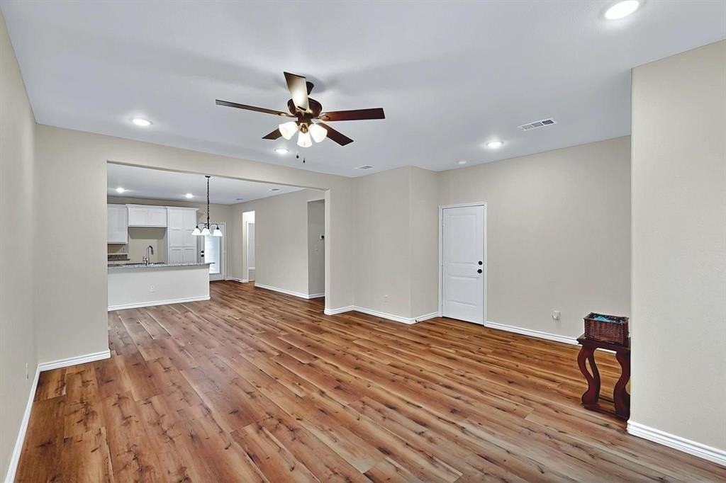 415 Martin Luther King Jr Dr - Photo 5 of 39