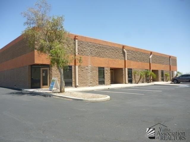 642 E 39th Pl - Photo 4 of 39