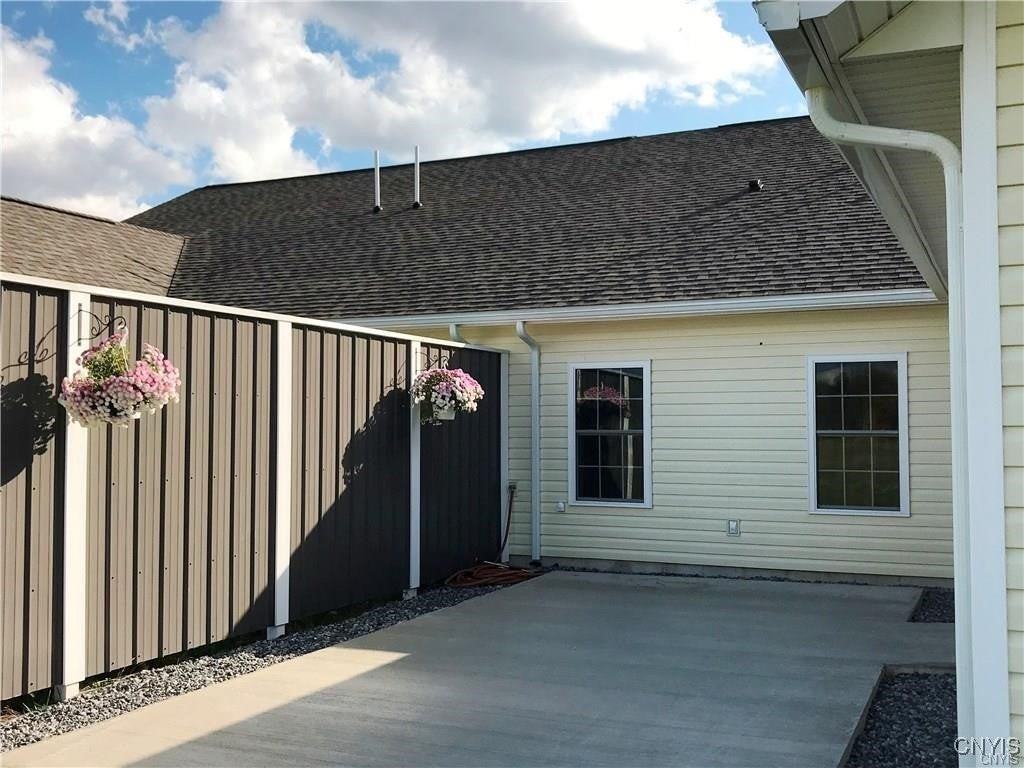 1019 Fyler Rd - Photo 5 of 29