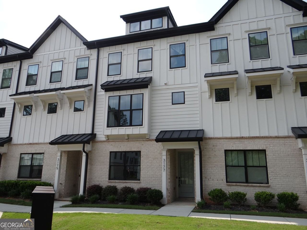 3177 Kincaid Dr - Photo 3 of 13