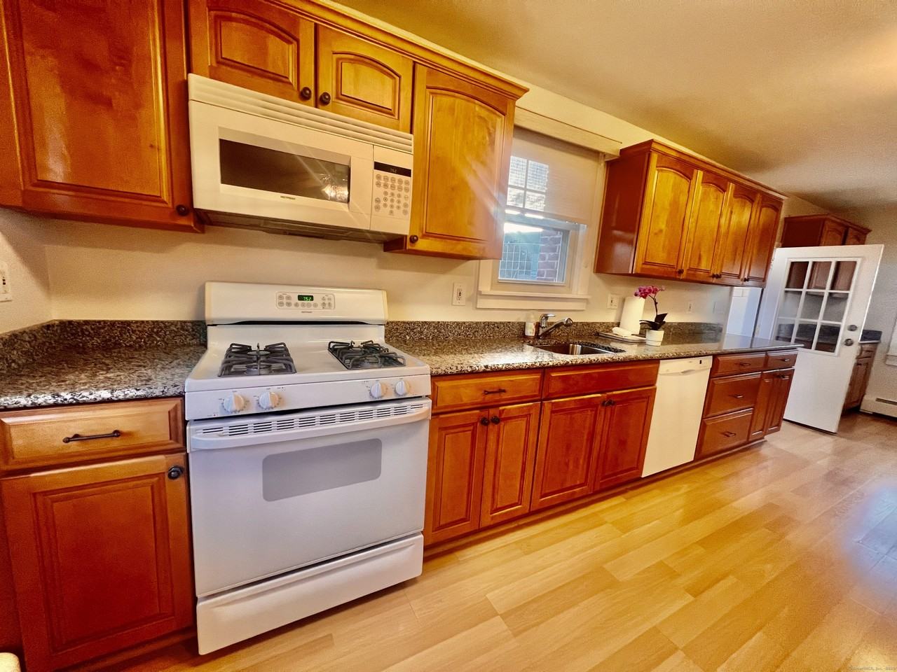 80 Josephine Evaristo Ave - Photo 2 of 26