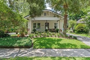 1342 Hollywood Ave - Photo 1 of 1