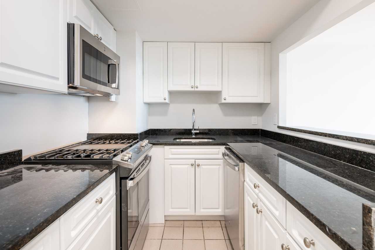 1413 Columbia Rd #18G