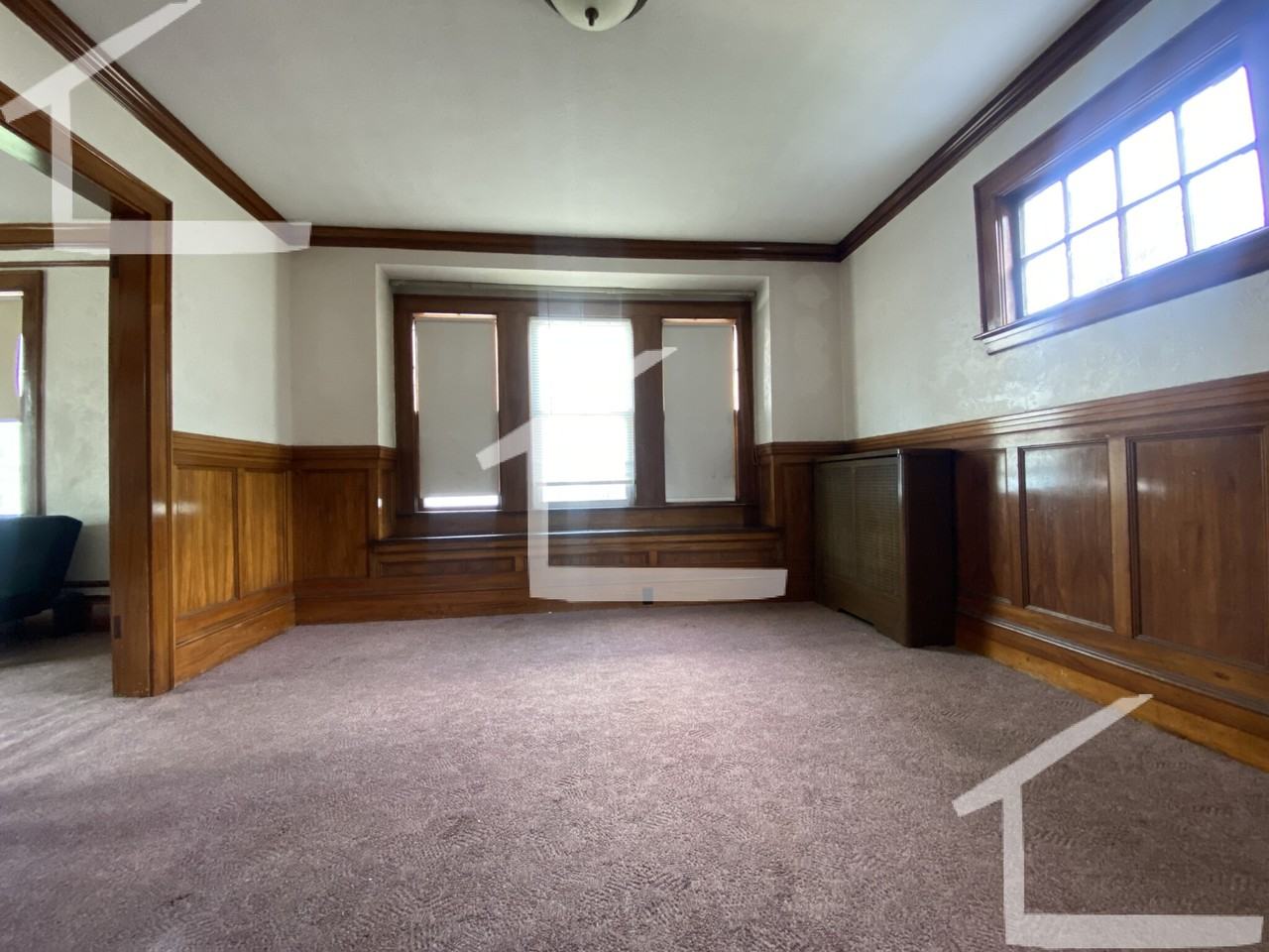 25 Embassy Rd - Photo 5 of 22