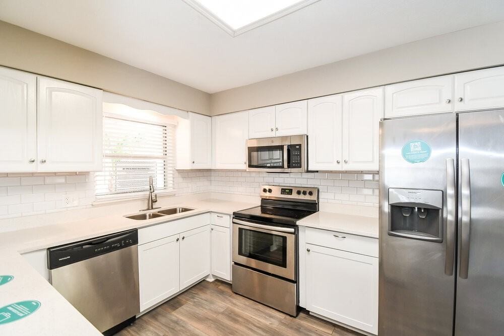 5942 Jaguar Dr W - Photo 6 of 16