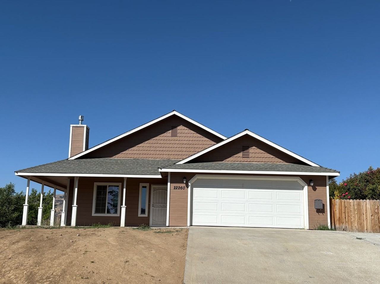 22260 Briarwood St - Photo 3 of 10