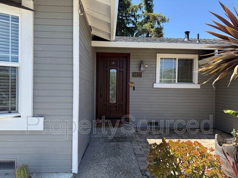 3827 Muir Place Ct - Photo 3 of 30