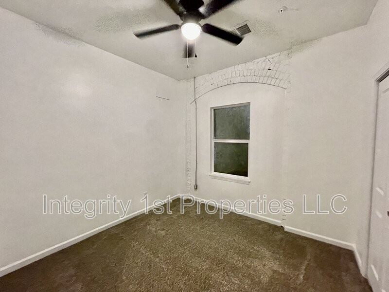 740 Washington Blvd #B - Photo 4 of 10